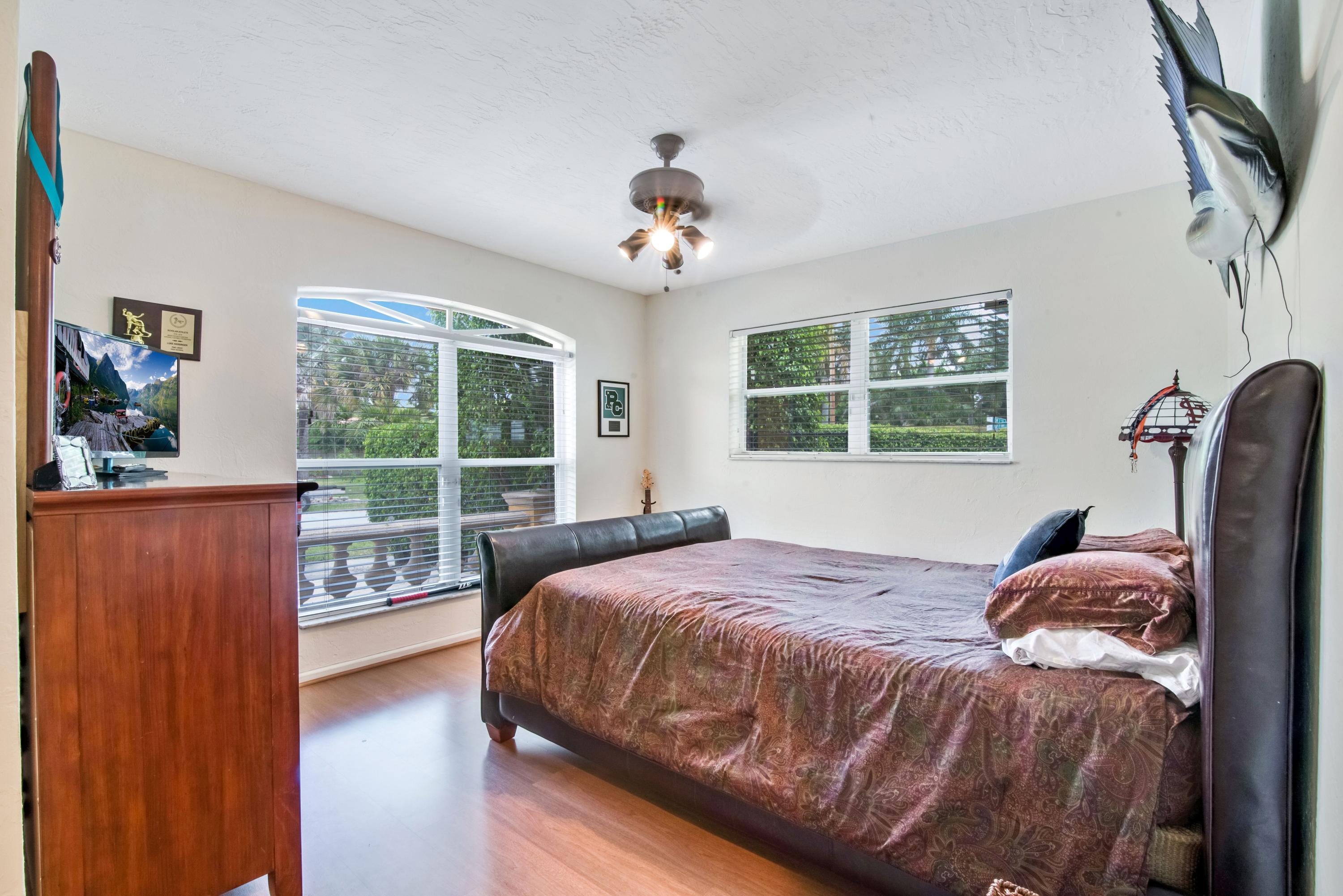 730 Southwest 2nd Street Boca Raton, FL 33486 - Photo 21 of 34 cGMjeDII