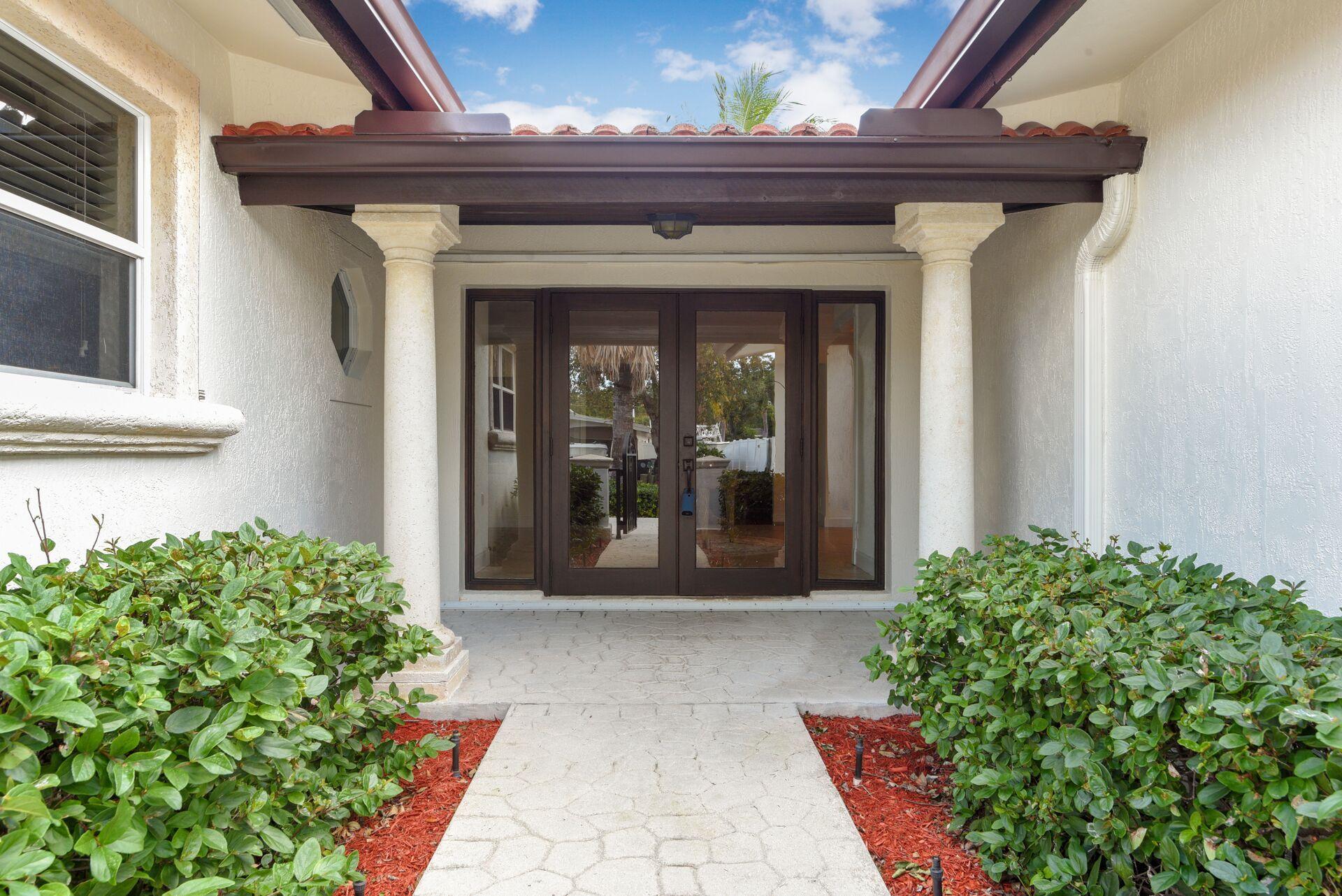730 Southwest 2nd Street Boca Raton, FL 33486 - Photo 4 of 34 4