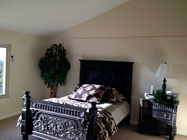 1714 Burgundy Road Encinitas, CA 92024 - Photo 12 of 17