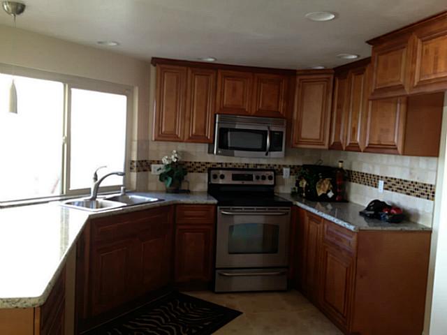 1714 Burgundy Road Encinitas, CA 92024 - Photo 7 of 17