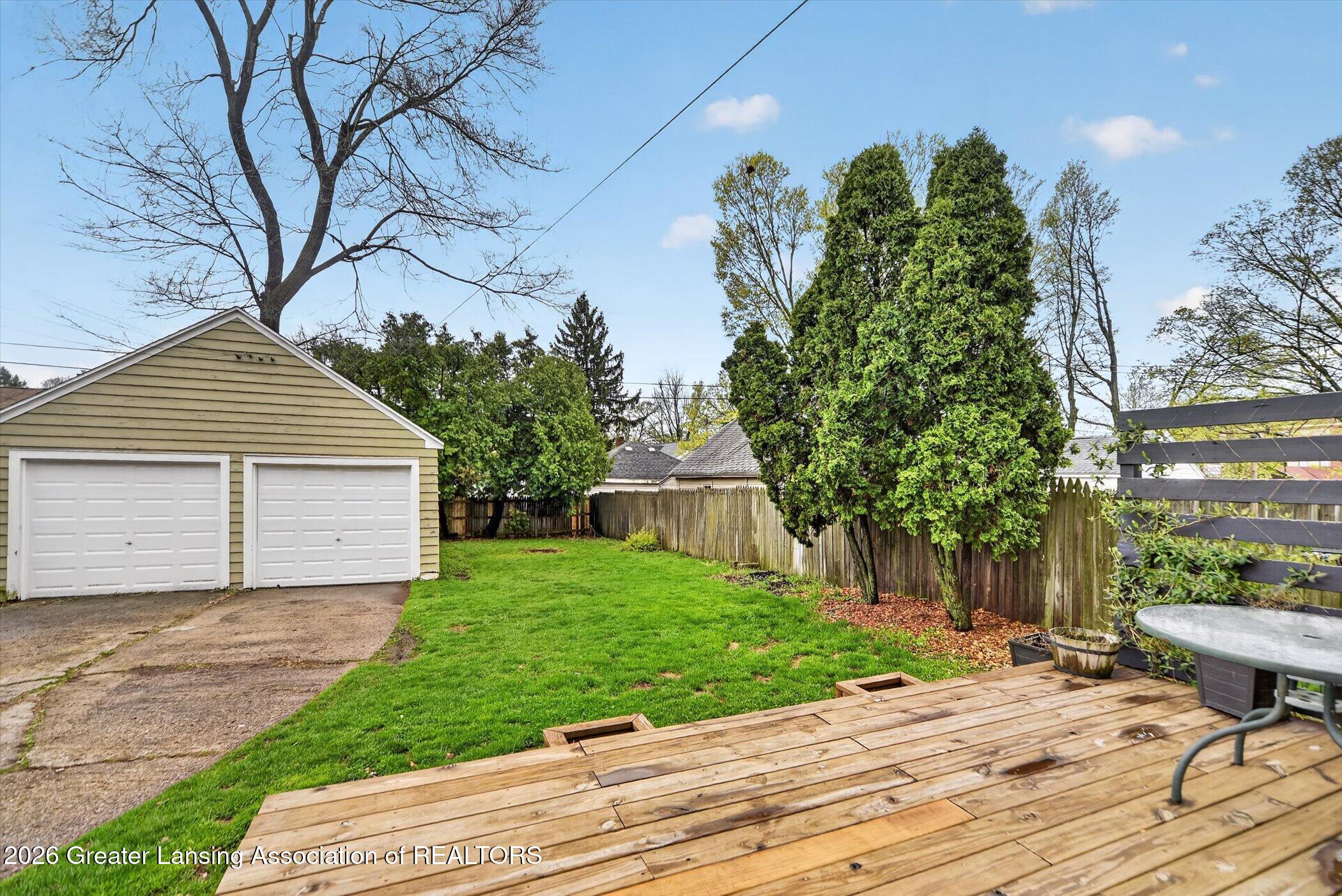 528 Riley Street Lansing, MI 48910 - Photo 32 of 36 33-528 Riley St Lansing, MI 48910
