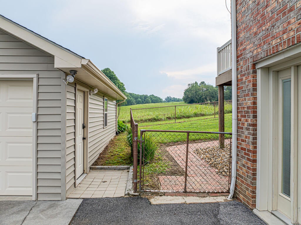 20306 Benhams Road Bristol, VA 24202 - Photo 19 of 76 Gallery Image 19