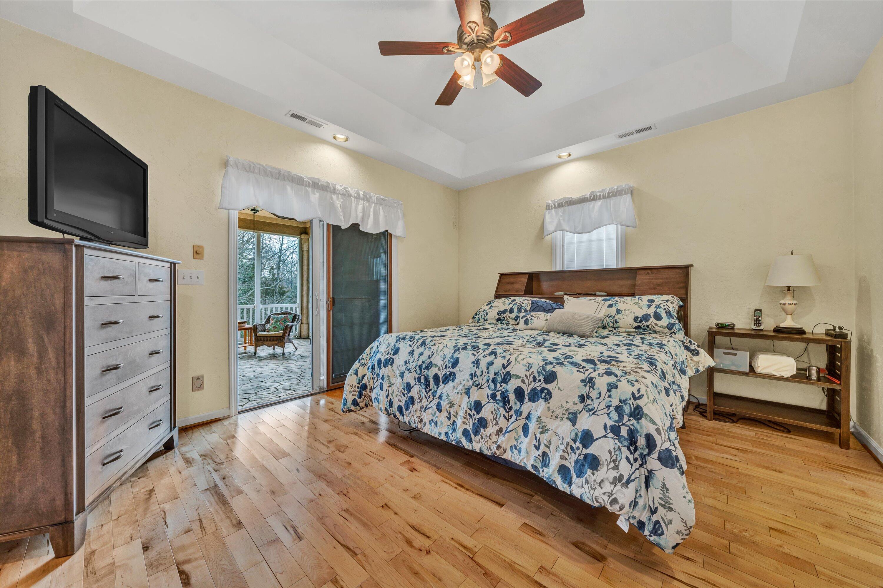 20 Stripers Landing Road Moneta, VA 24121 - Photo 15 of 33 15-022220240009