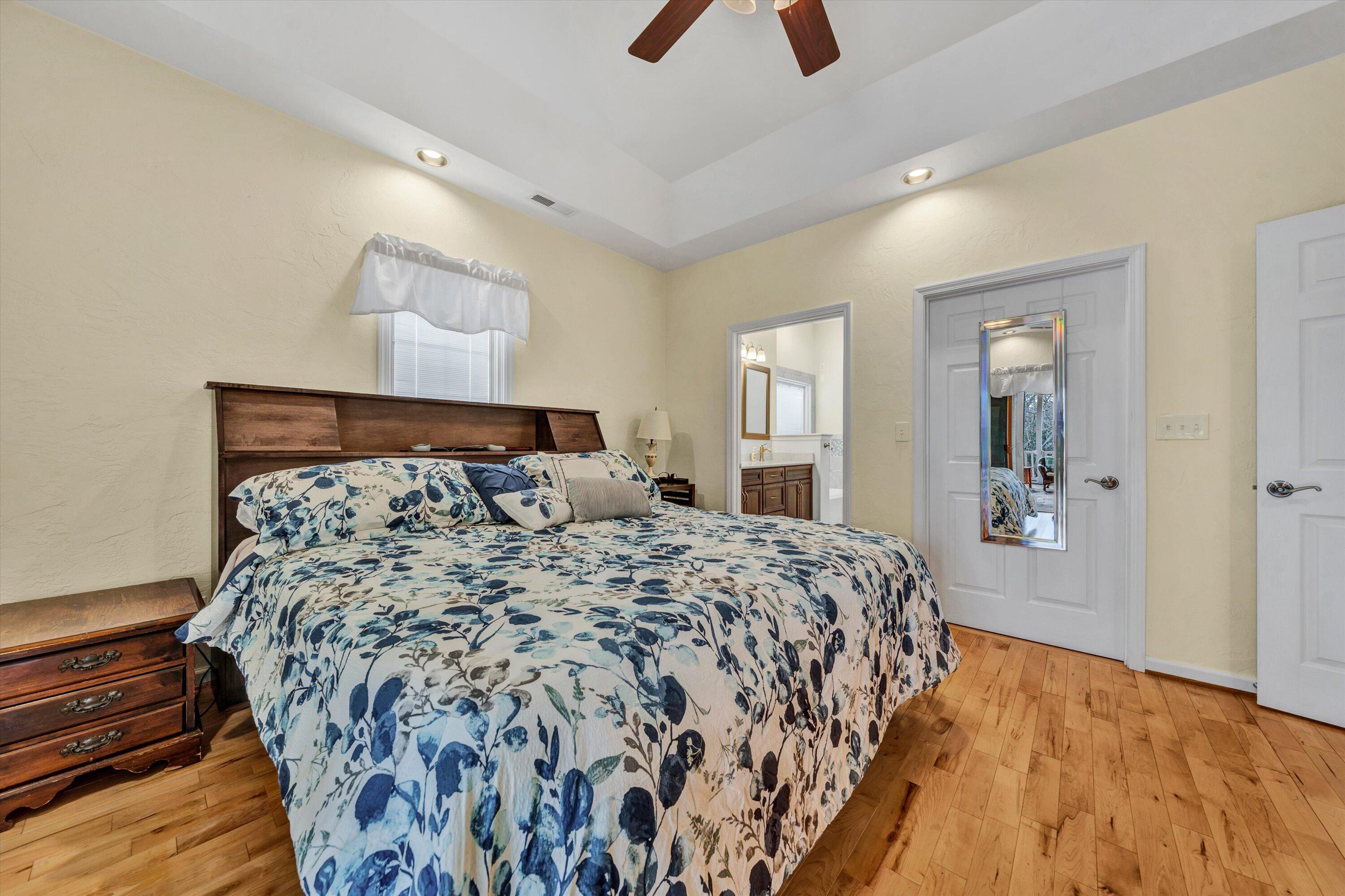 20 Stripers Landing Road Moneta, VA 24121 - Photo 16 of 33 16-022220240010