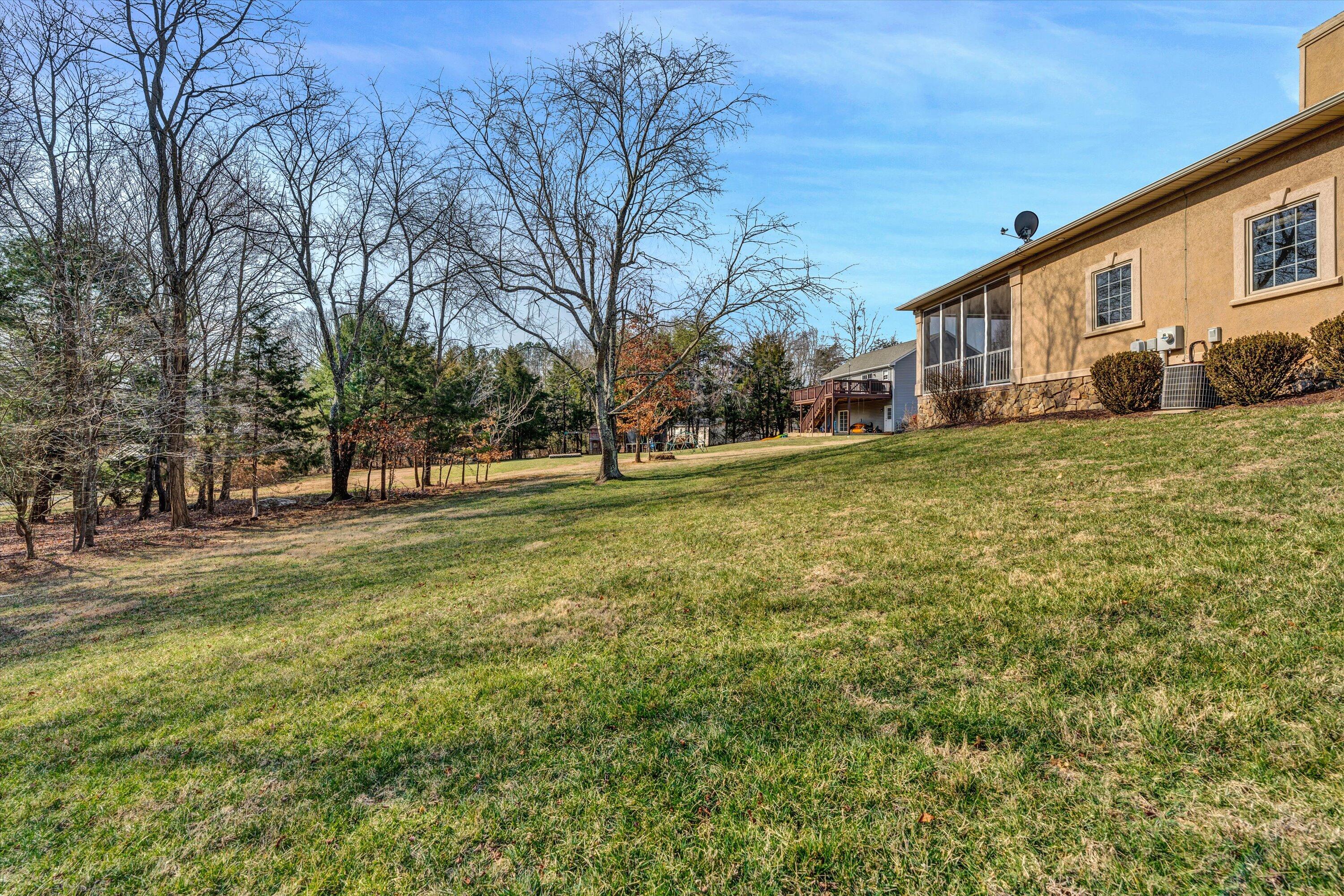 20 Stripers Landing Road Moneta, VA 24121 - Photo 32 of 33 32-022220240029