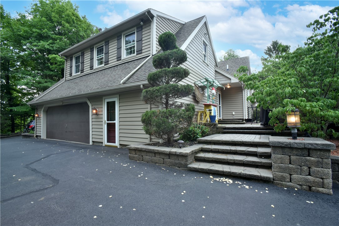 7160 Gillis Road Victor, NY 14564 - Photo 6 of 50