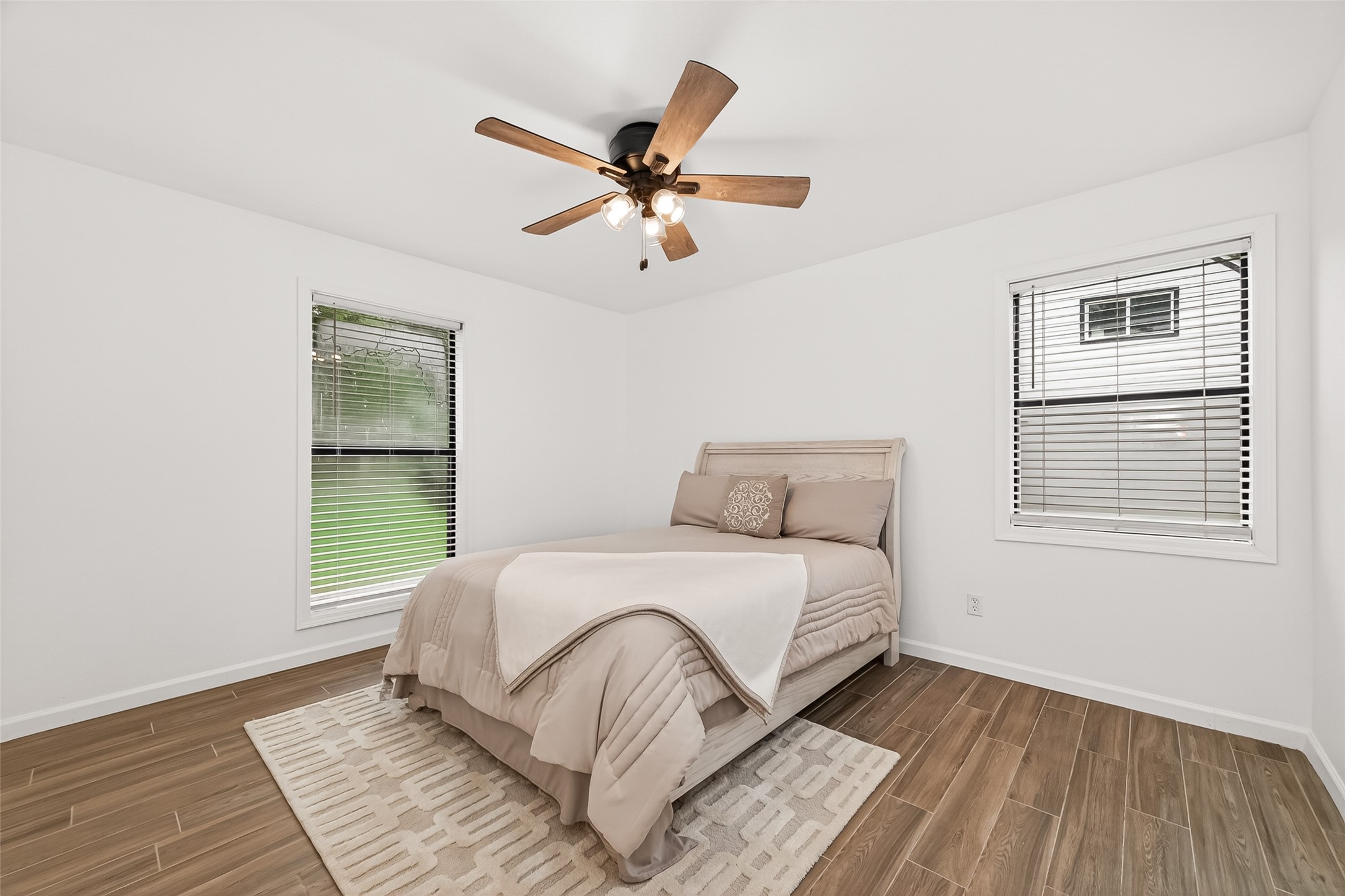 548 Brandon Road Conroe, TX 77302 - Photo 22 of 37 Bedroom 3