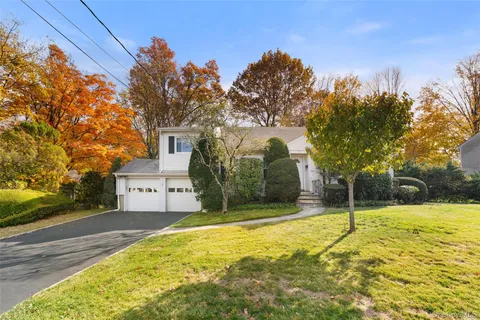 $949,000 | 14 Baylor Circle, White Plains, NY 10605