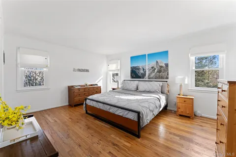 $949,000 | 14 Baylor Circle, White Plains, NY 10605