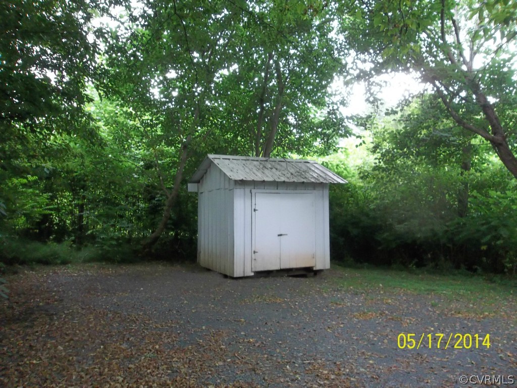 4286 Oak Hill Road Buckingham, VA 23921 - Photo 13 of 13 a view of a garage
