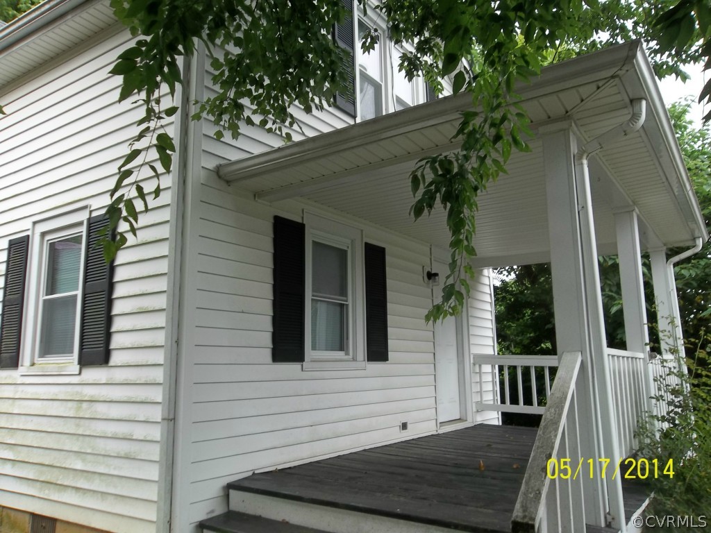 4286 Oak Hill Road Buckingham, VA 23921 - Photo 9 of 13 a view of a house with a door