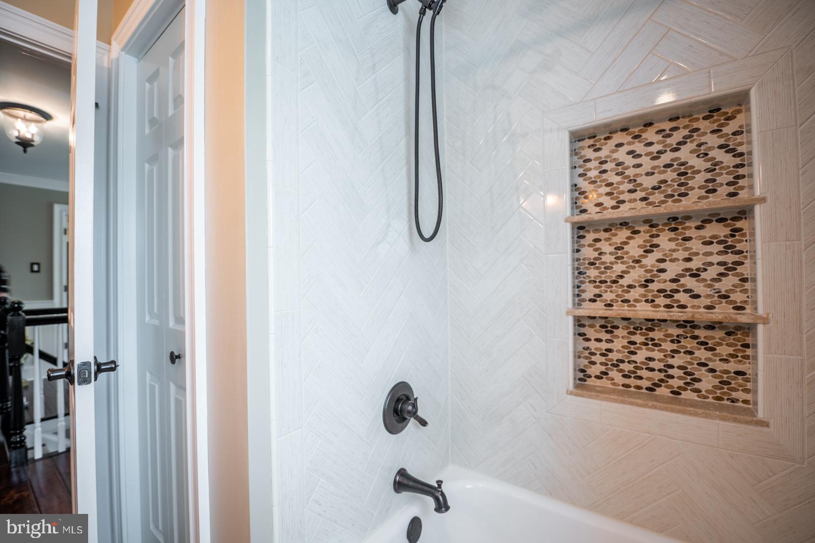 1319 Longmeadow Road Garnet Valley, PA 19060 - Photo 48 of 69 Subway Tile w/Niche