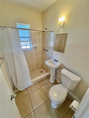 $1,195 | 690 Northeast 85th Street, Unit 3D, Miami, FL 33138