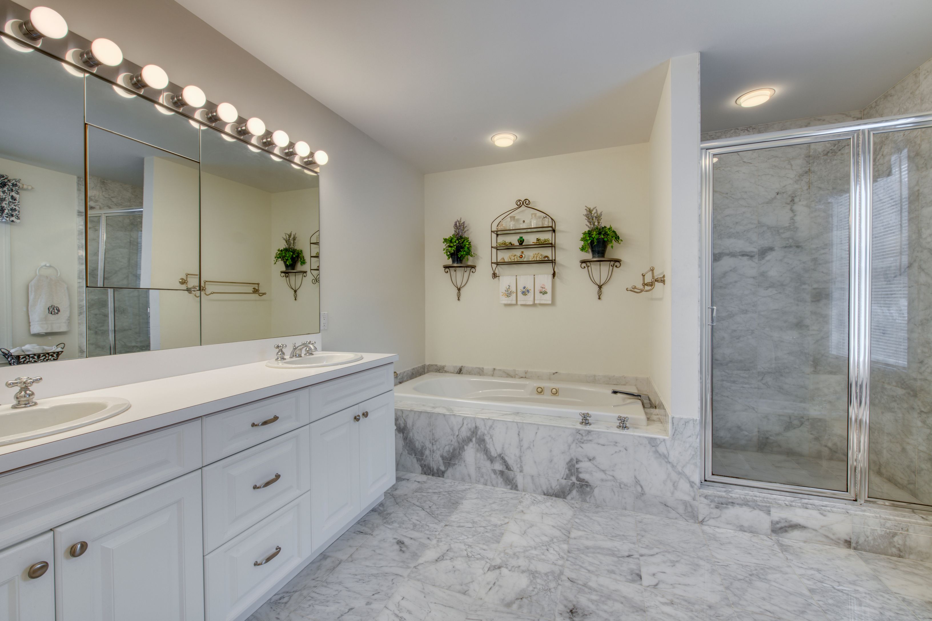 144 Coopers Farm Road Southampton, NY 11968 - Photo 11 of 17