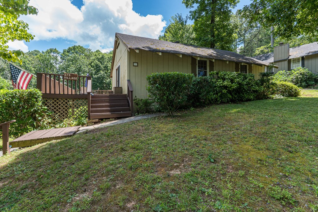 275 Village Road Murphy, NC 28906 - Photo 3 of 47 a view of outdoor space and yard