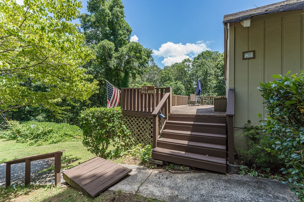 275 Village Road Murphy, NC 28906 - Photo 9 of 47 a view of a back yard from a patio