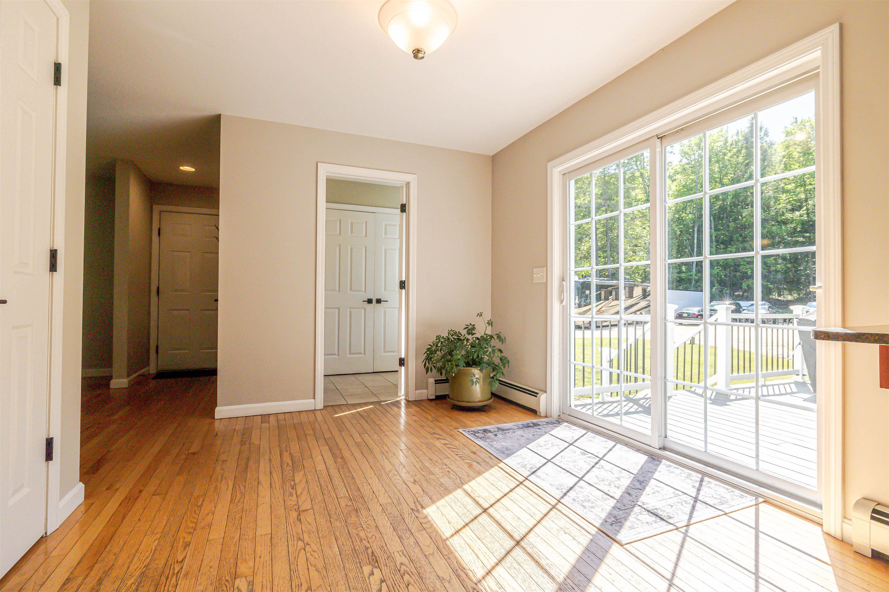 877 River Road Weare, NH 03281 - Photo 20 of 58