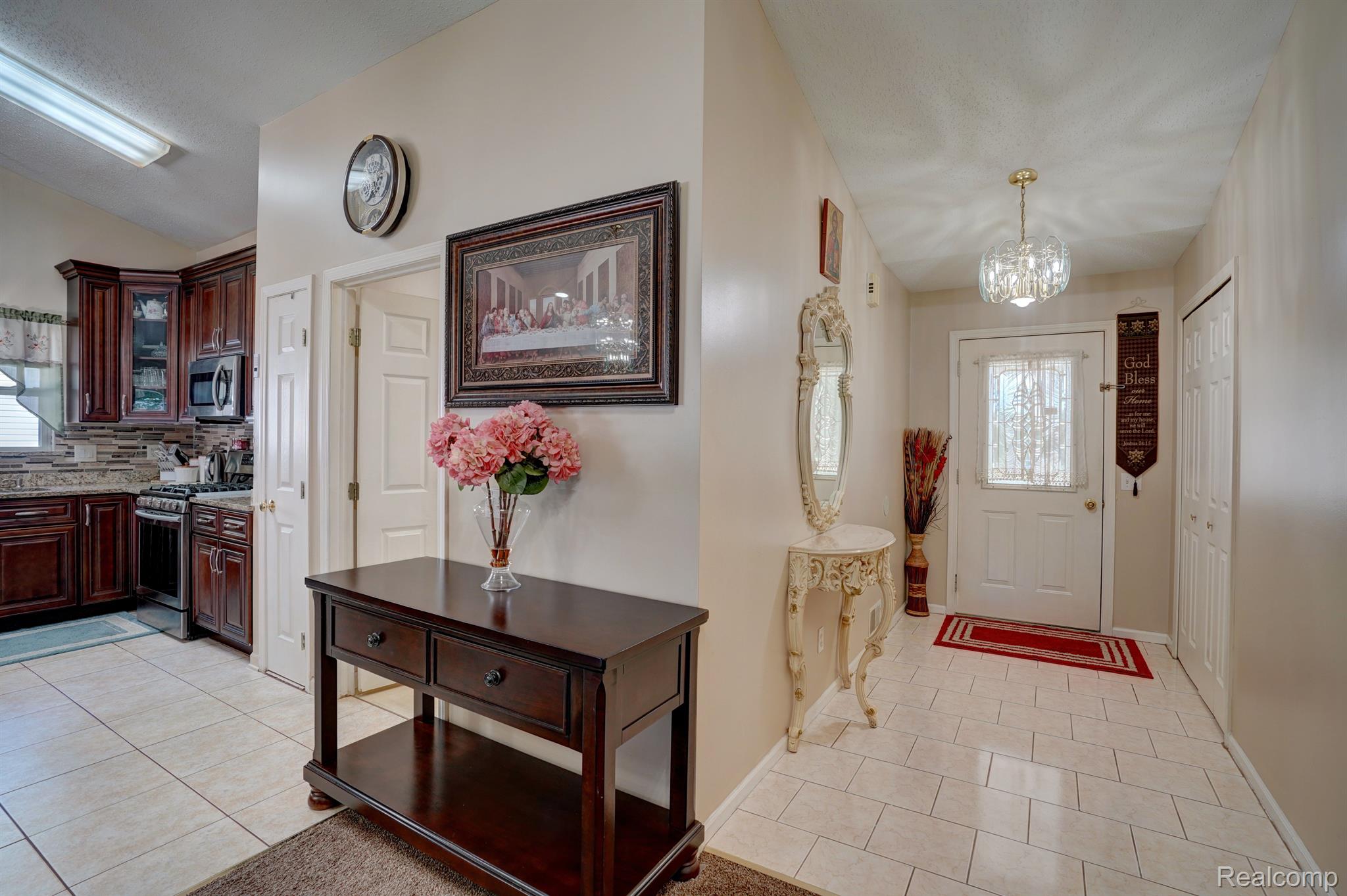 8210 Miller Road Swartz Creek, MI 48473 - Photo 6 of 40 Gallery Image 6