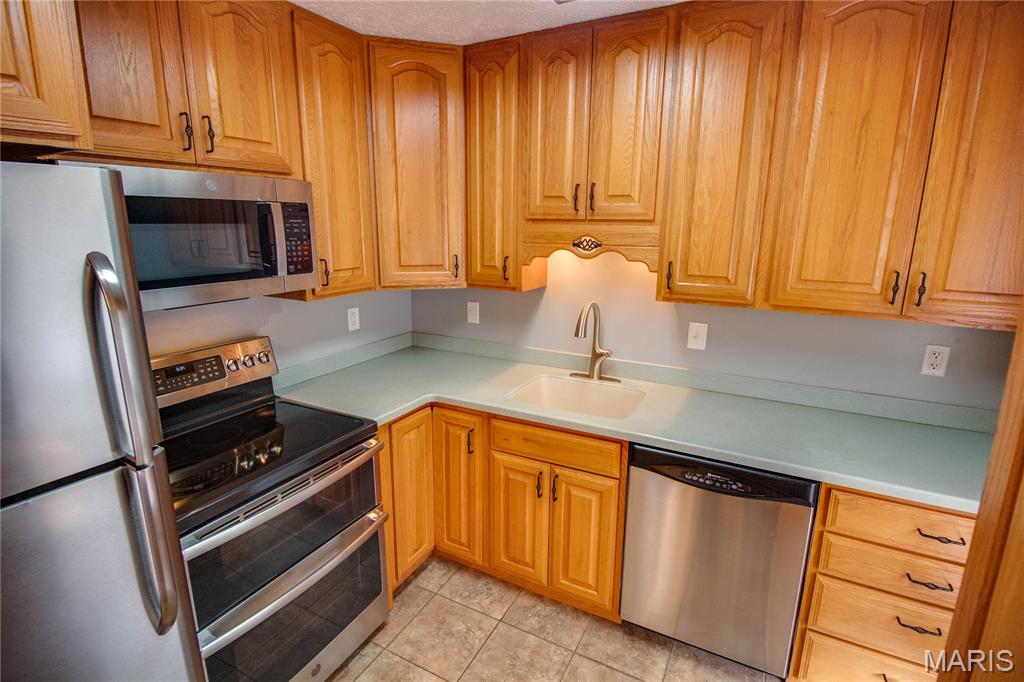 3101 Mission Road Alton, IL 62002 - Photo 15 of 42 Gallery Image 15