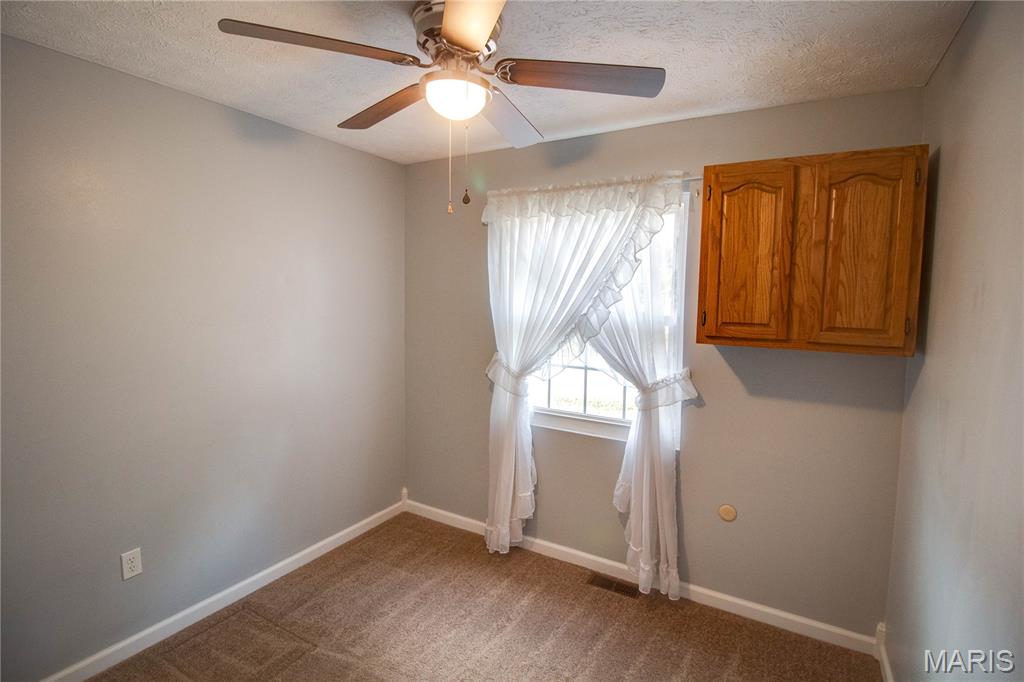 3101 Mission Road Alton, IL 62002 - Photo 16 of 42 Gallery Image 16
