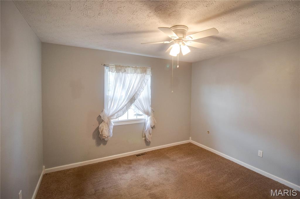 3101 Mission Road Alton, IL 62002 - Photo 18 of 42 Gallery Image 18