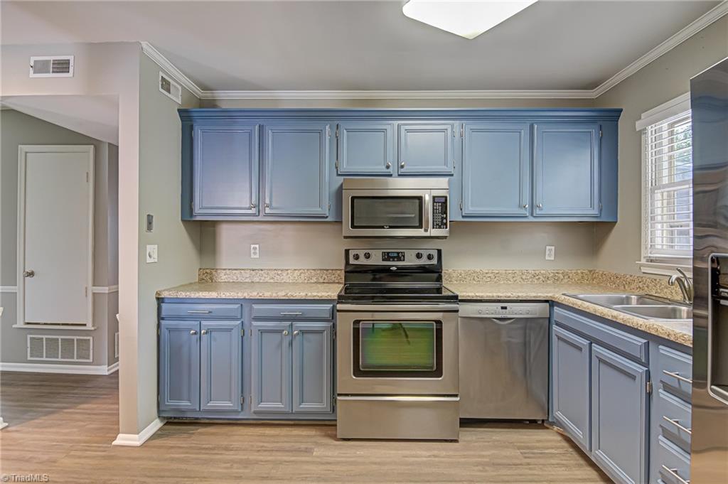 5111 Cheviot Road Greensboro, NC 27455 - Photo 13 of 31
