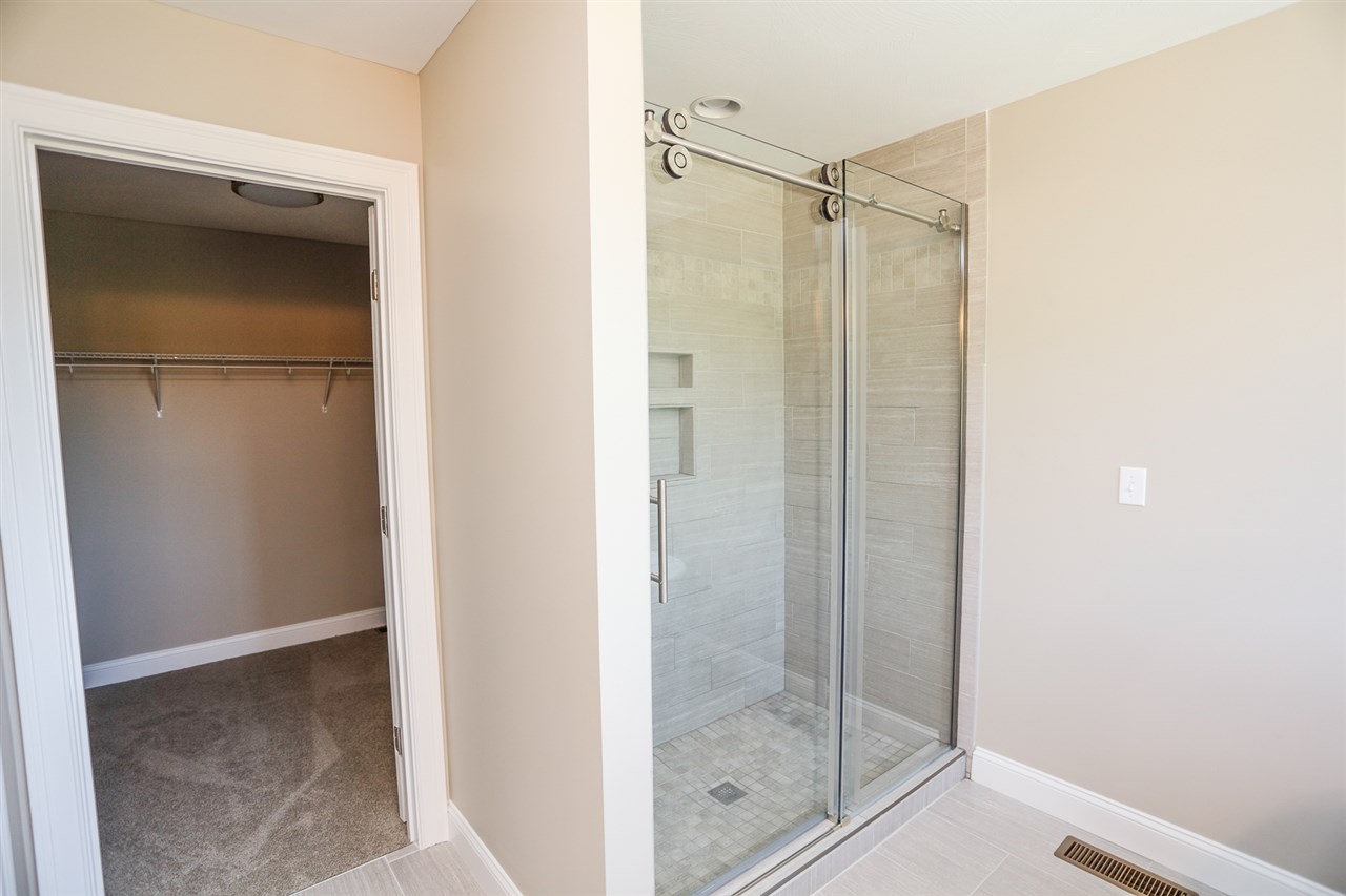 27 Rowe Farm Road, Unit 205025014 Gilford, NH 03249 - Photo 14 of 27
