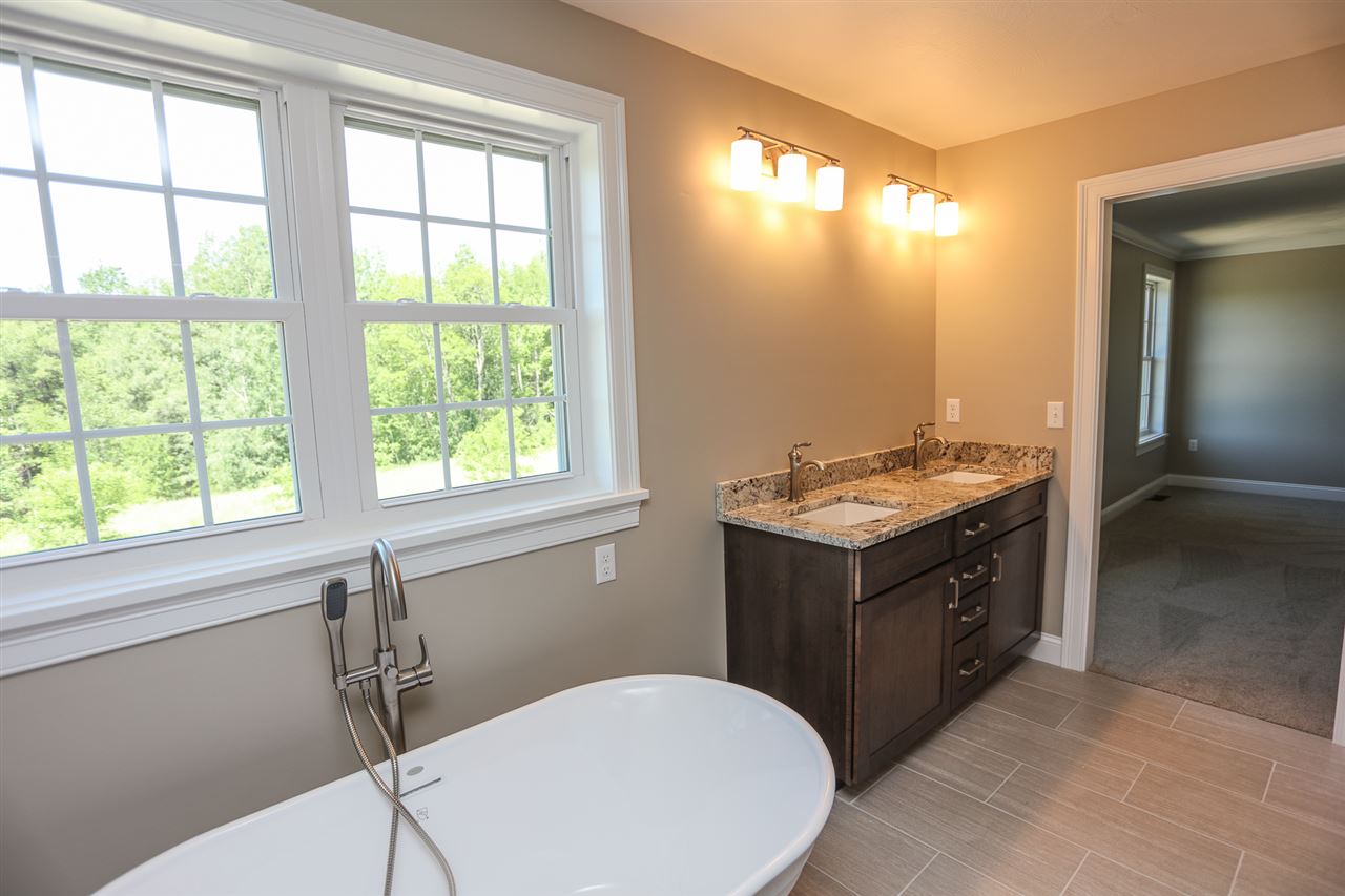 27 Rowe Farm Road, Unit 205025014 Gilford, NH 03249 - Photo 16 of 27
