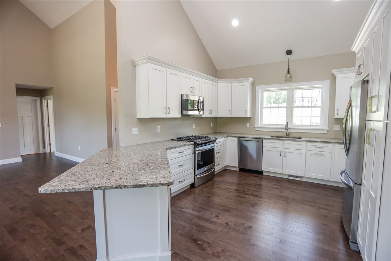 27 Rowe Farm Road, Unit 205025014 Gilford, NH 03249 - Photo 9 of 27