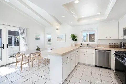 $2,799,000 | 203 Cedar Street, Newport Beach, CA 92663