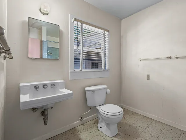 $249,000 | 415 West Main Street, Perry, FL 32347