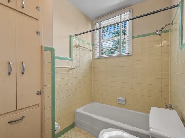 $249,000 | 415 West Main Street, Perry, FL 32347