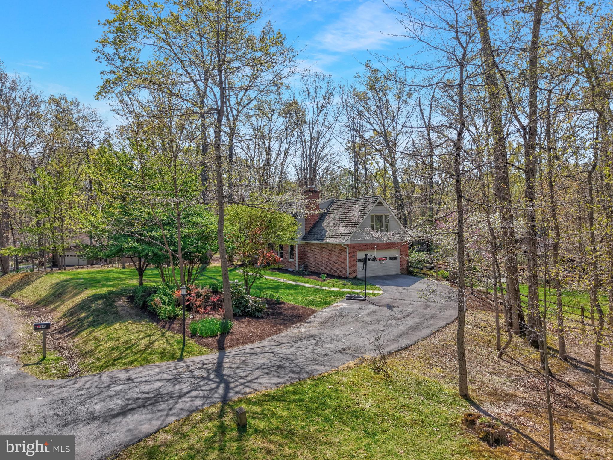 11809 State Rte 4707 Reston, VA 20191 - Photo 60 of 70 Situated away from the street - perfect setting.