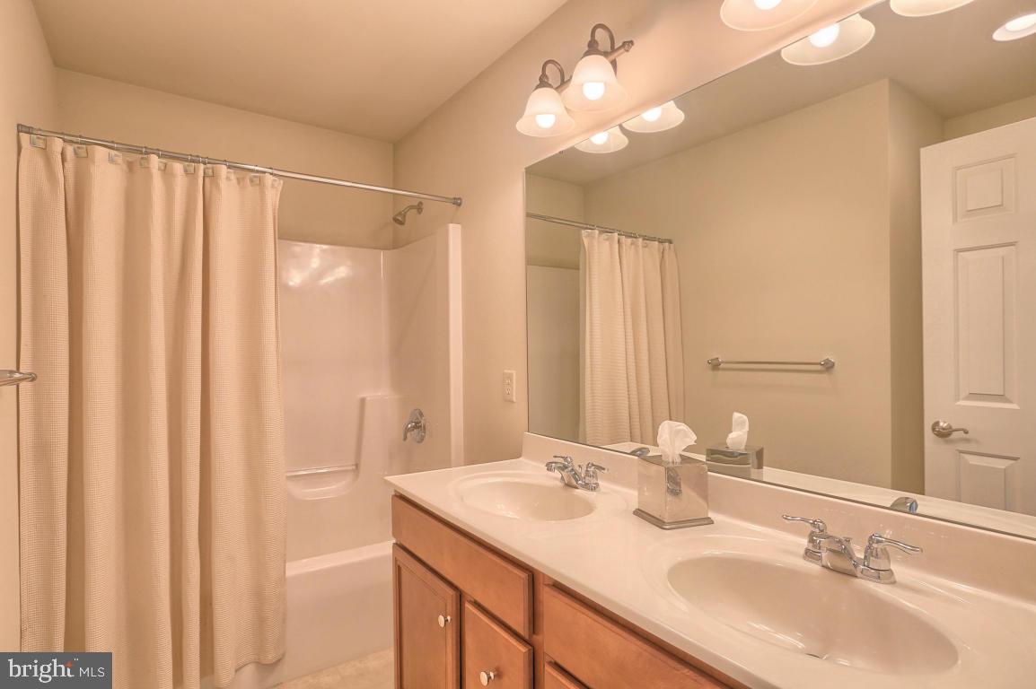 625 Dorset Street Lititz, PA 17543 - Photo 22 of 33 Gallery Image 22