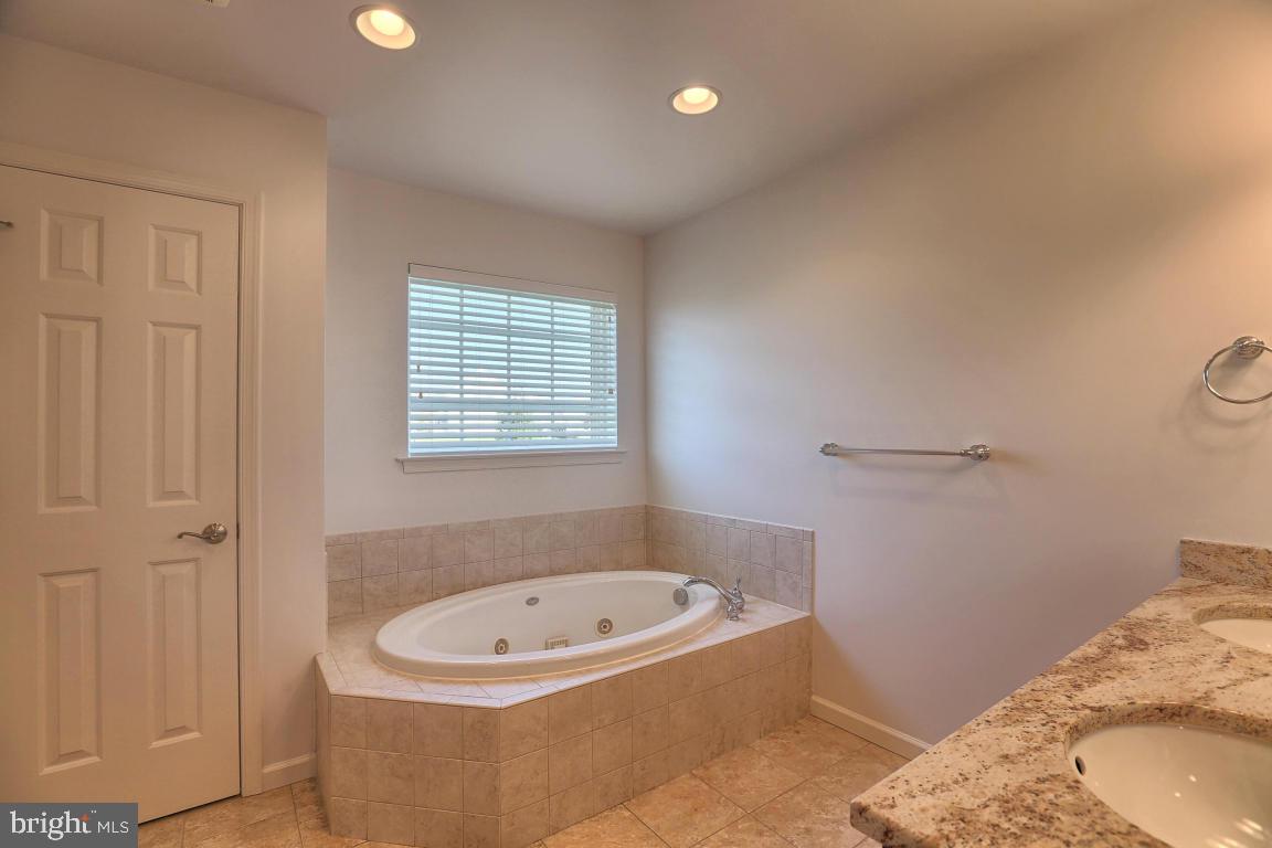 625 Dorset Street Lititz, PA 17543 - Photo 29 of 33 Gallery Image 29