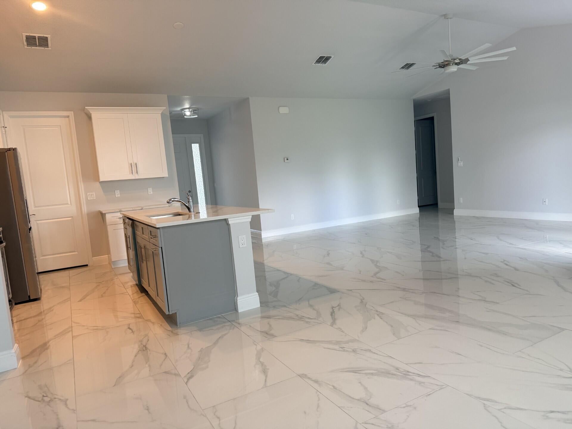 5673 Northwest Whitecap Road Port St. Lucie, FL 34986 - Photo 6 of 31 9b766bc7-28a1-40cc-a9c7-27699c6ba9f1