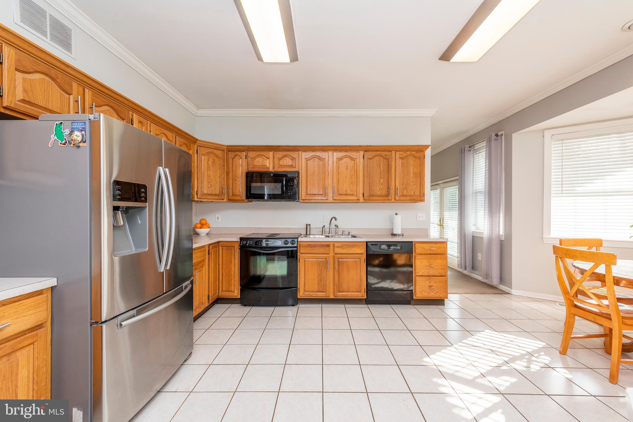 2229 Holly Neck Road Baltimore, MD 21221 - Photo 12 of 89 Kitchen (Main House)