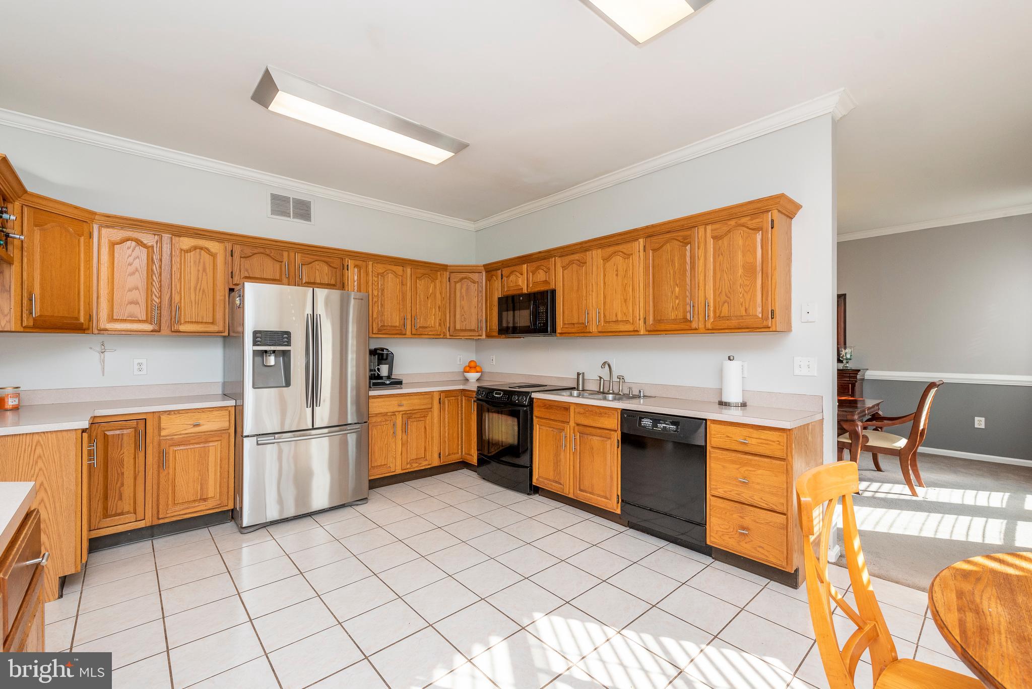 2229 Holly Neck Road Baltimore, MD 21221 - Photo 16 of 89 Kitchen (Main House)
