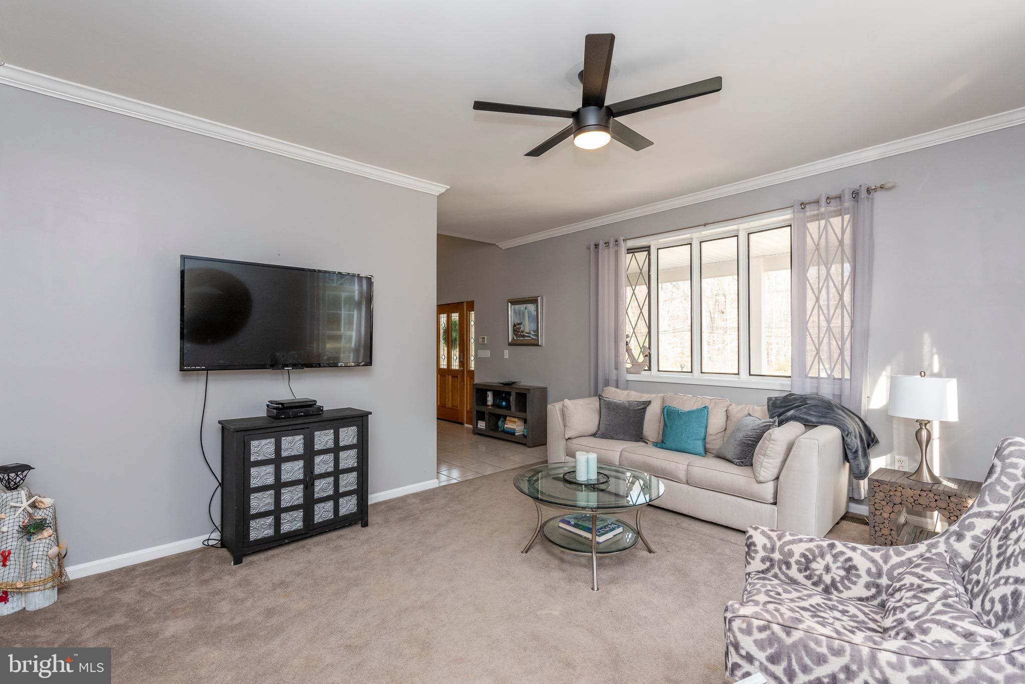 2229 Holly Neck Road Baltimore, MD 21221 - Photo 23 of 89 Formal Room