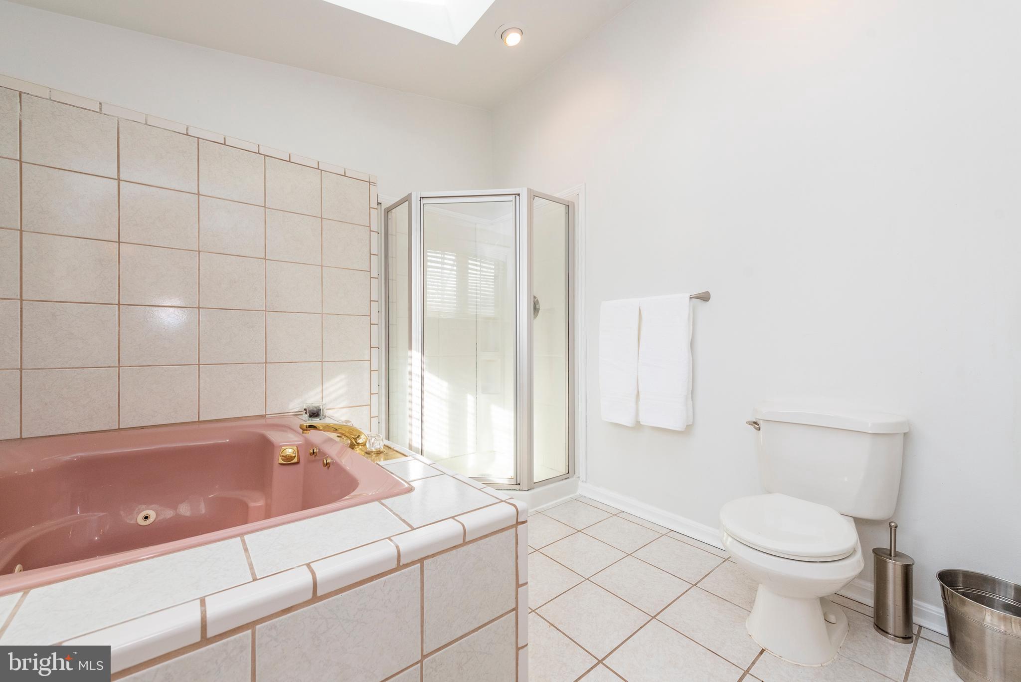 2229 Holly Neck Road Baltimore, MD 21221 - Photo 31 of 89 Master Bath