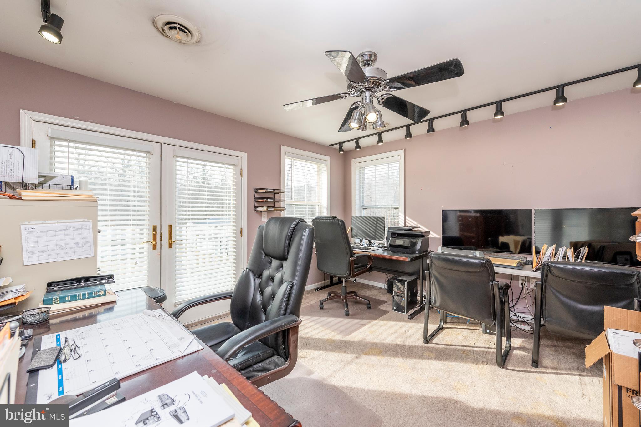 2229 Holly Neck Road Baltimore, MD 21221 - Photo 39 of 89 Office