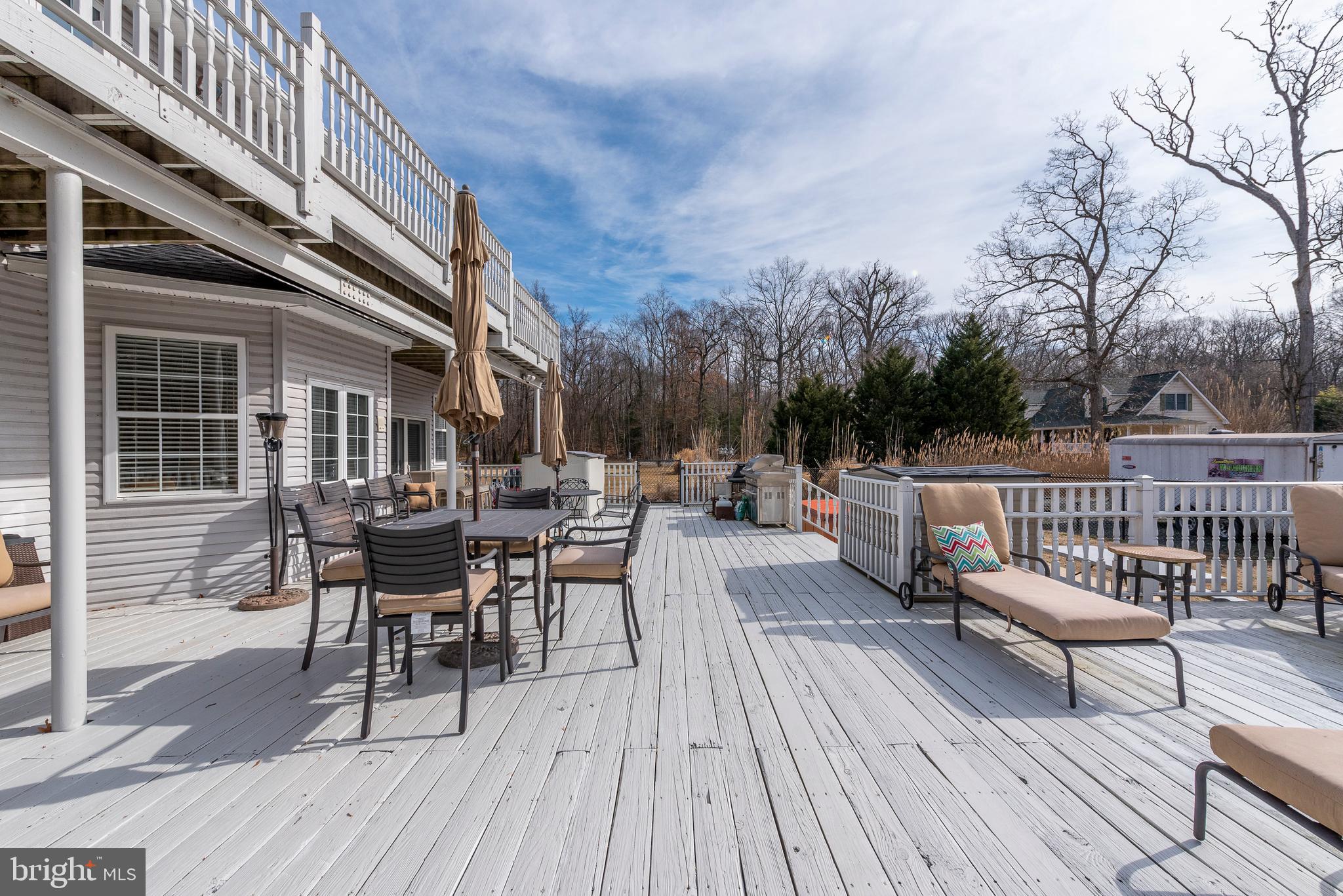 2229 Holly Neck Road Baltimore, MD 21221 - Photo 51 of 89 Lower Deck
