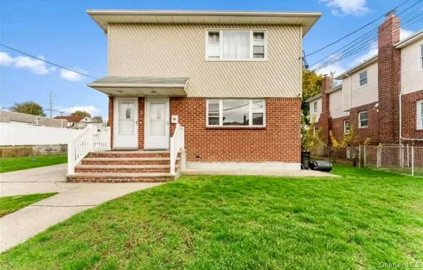 $3,200 | 23 Doris Avenue, Franklin Square, NY 11010