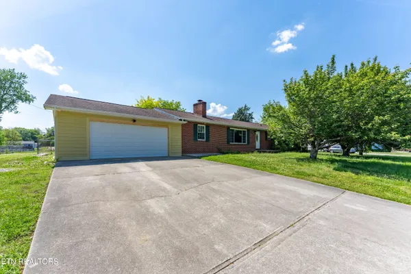 $450,000 | 209 Chaho Road, Knoxville, TN 37934