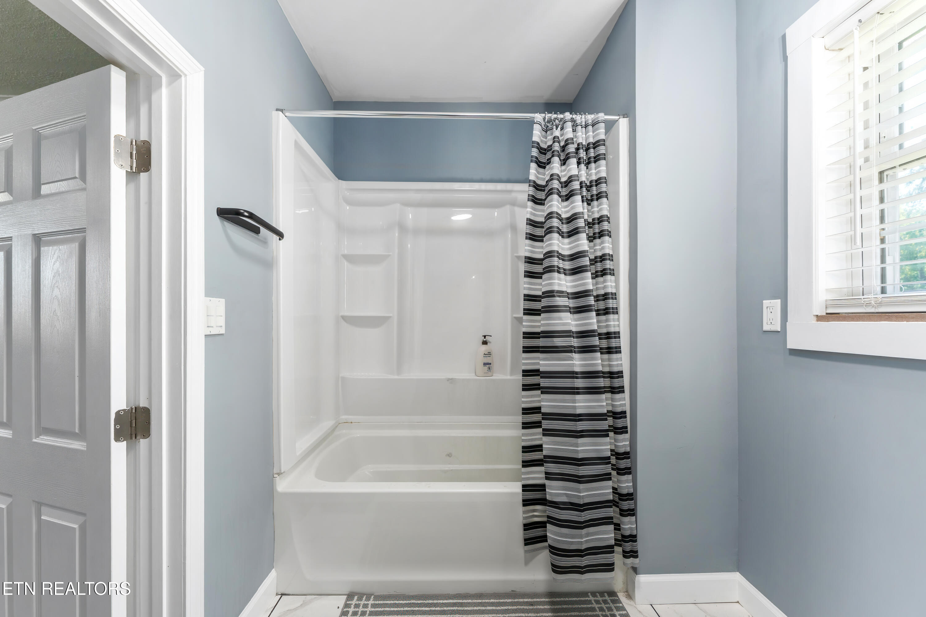 209 Chaho Road Knoxville, TN 37934 - Photo 15 of 20 _DSC1456-Edit