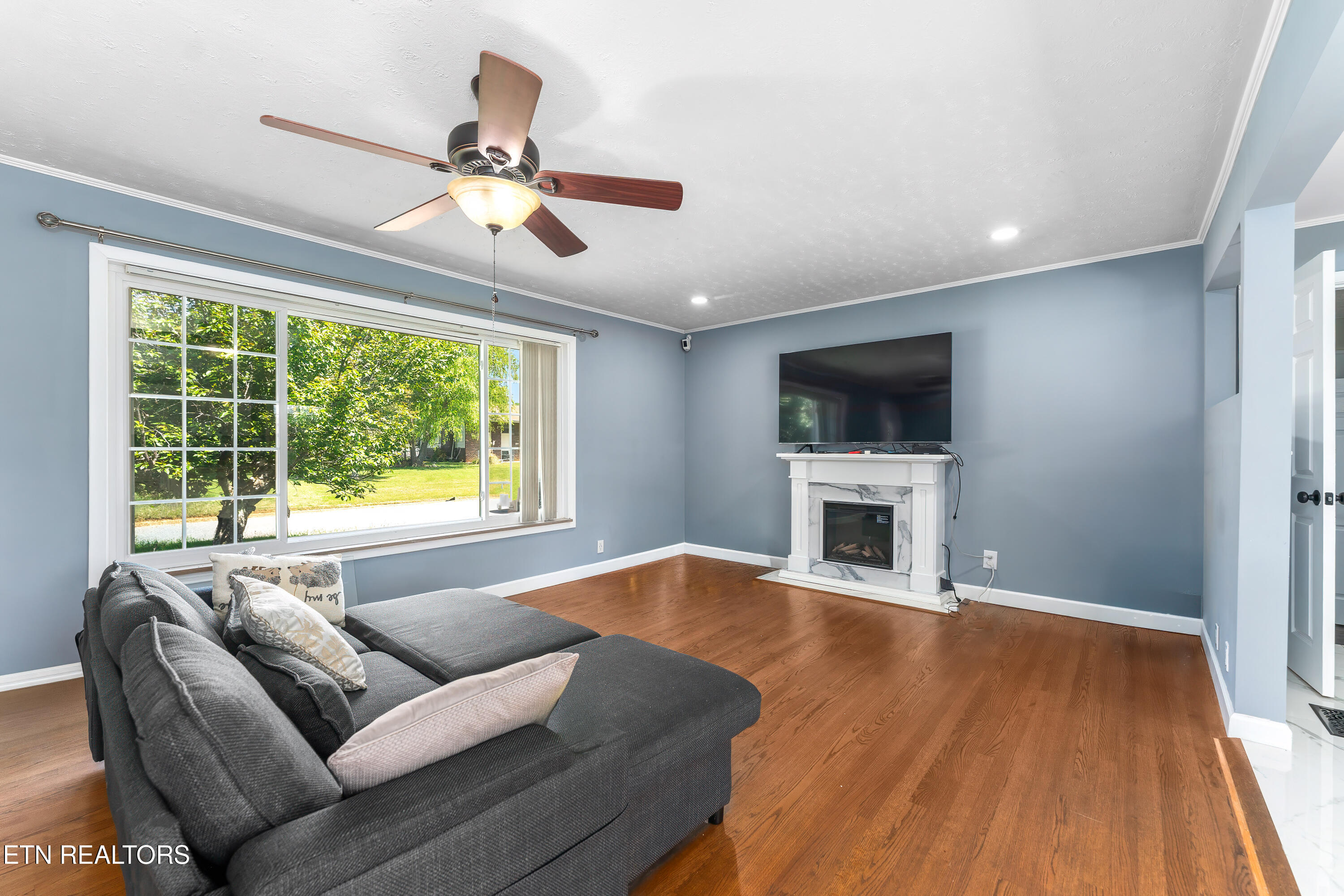 209 Chaho Road Knoxville, TN 37934 - Photo 2 of 20 _DSC1403-Edit-Edit