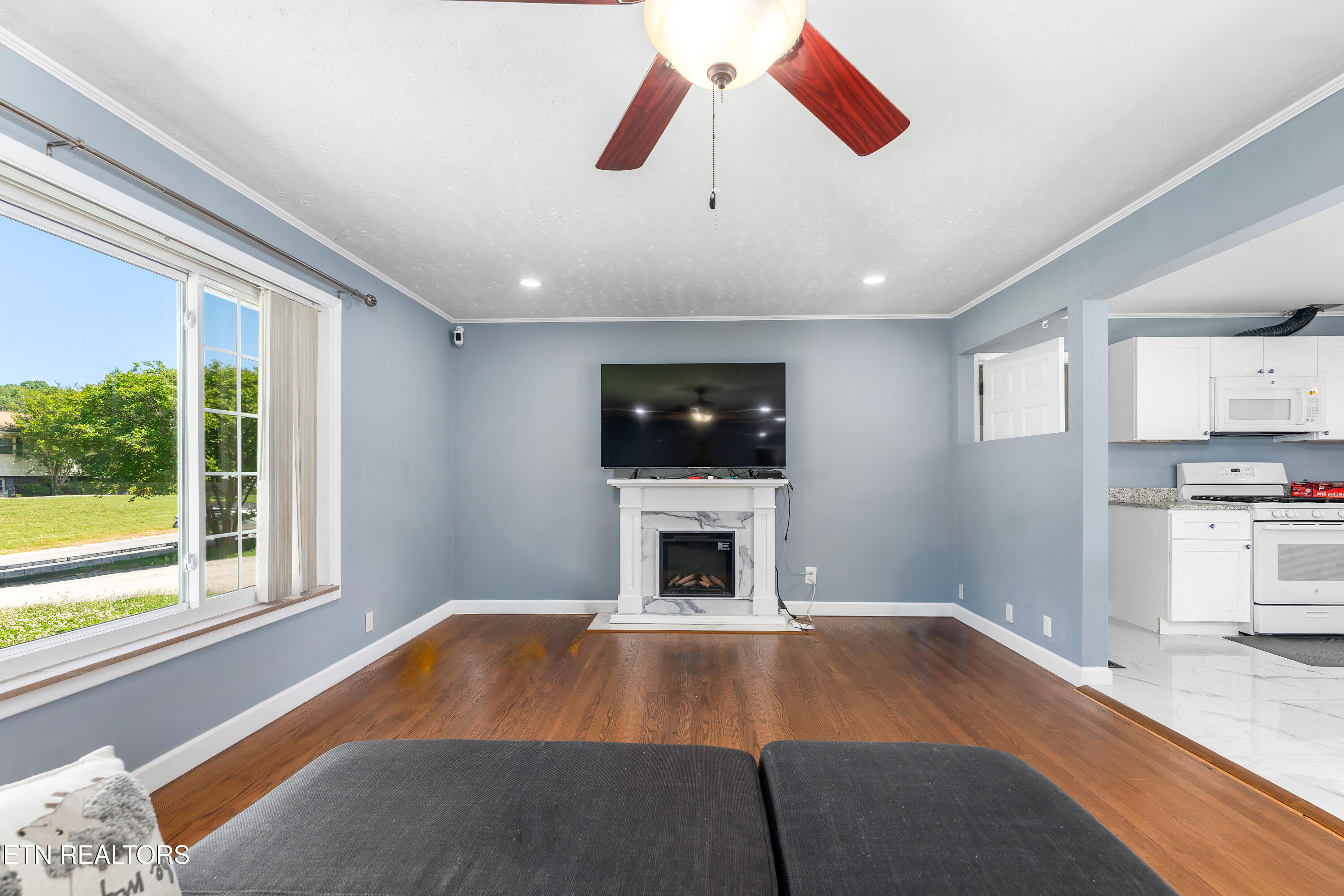 209 Chaho Road Knoxville, TN 37934 - Photo 3 of 20 _DSC1399-Edit-Edit