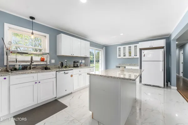 $450,000 | 209 Chaho Road, Knoxville, TN 37934