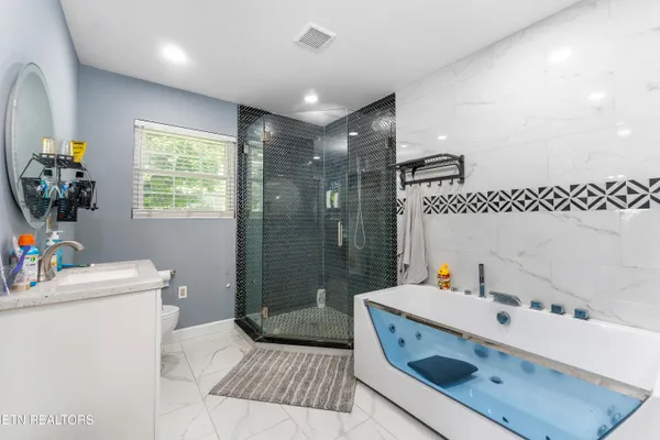 $450,000 | 209 Chaho Road, Knoxville, TN 37934