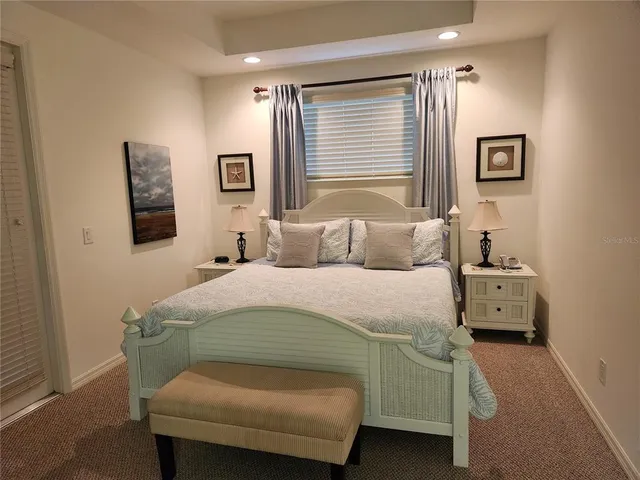 $3,000 | 8119 Villa Grande Court, Sarasota, FL 34243